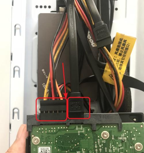 如何正确安装台式机电脑硬盘（以简单步骤完成硬盘安装）