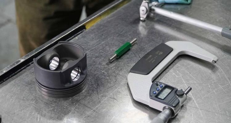装活塞的专用工具及使用方法（提高装活塞效率）