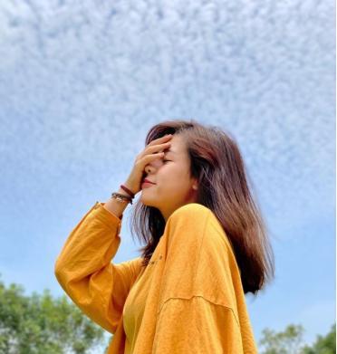 手机拍照带灯的方法是什么？如何确保光线充足？