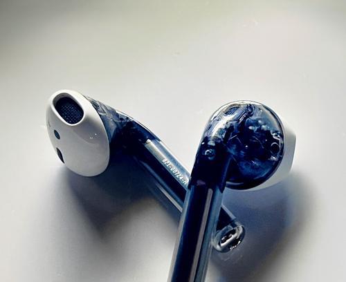苹果耳机一代需要什么充电器？