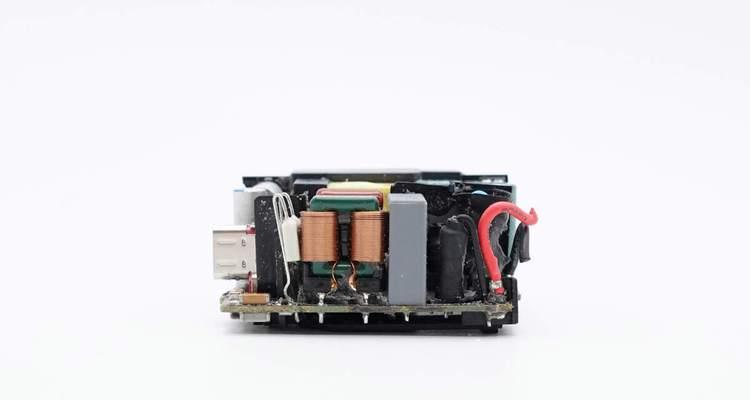 充电器塑料管拆卸方法是什么？有哪些技巧？