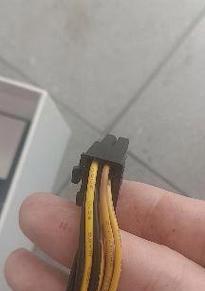 老显卡的供电方式有哪些？它们的区别是什么？