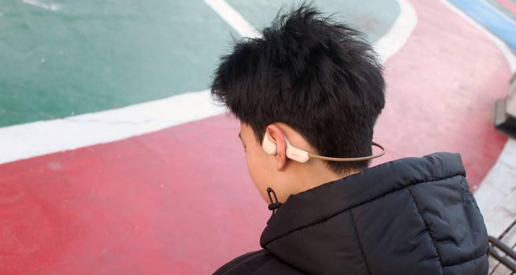 蓝牙耳机的两种调节方式有何不同？哪种更适合听音乐？