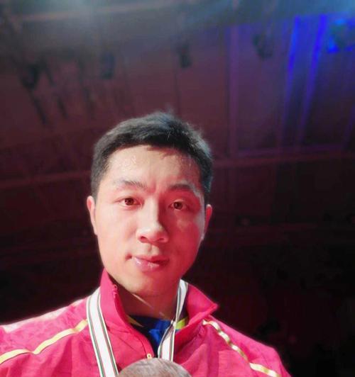 许昕手机支架的功能是什么？如何正确使用许昕手机支架？