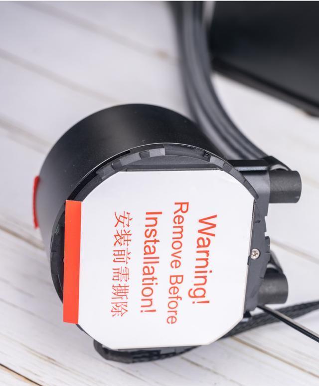 水冷系统显示屏是必需的吗？其功能和作用是什么？