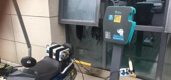 带扶手电瓶车充电步骤是什么？充电时需要注意什么？