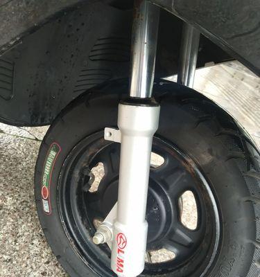 电瓶车大架子拉不起来怎么办？