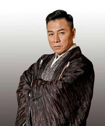 英雄联盟中日本卧底角色的名字是什么？