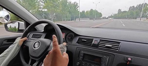 电瓶车掉头操作方法是什么？开车时应注意什么？