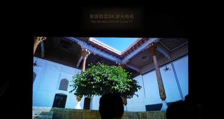 极光电视与传统电视有何不同？特点是什么？