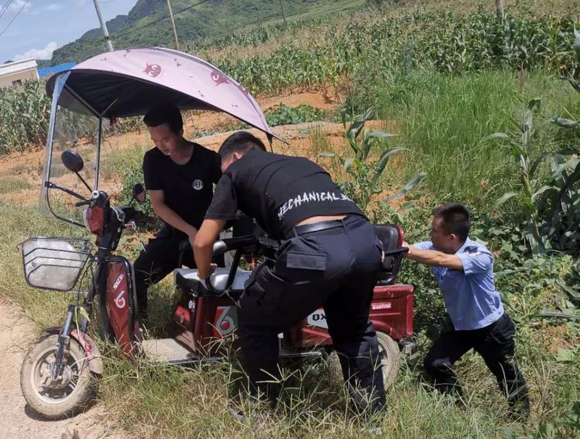 电瓶车摔下坎后的紧急处理和维修建议是什么？