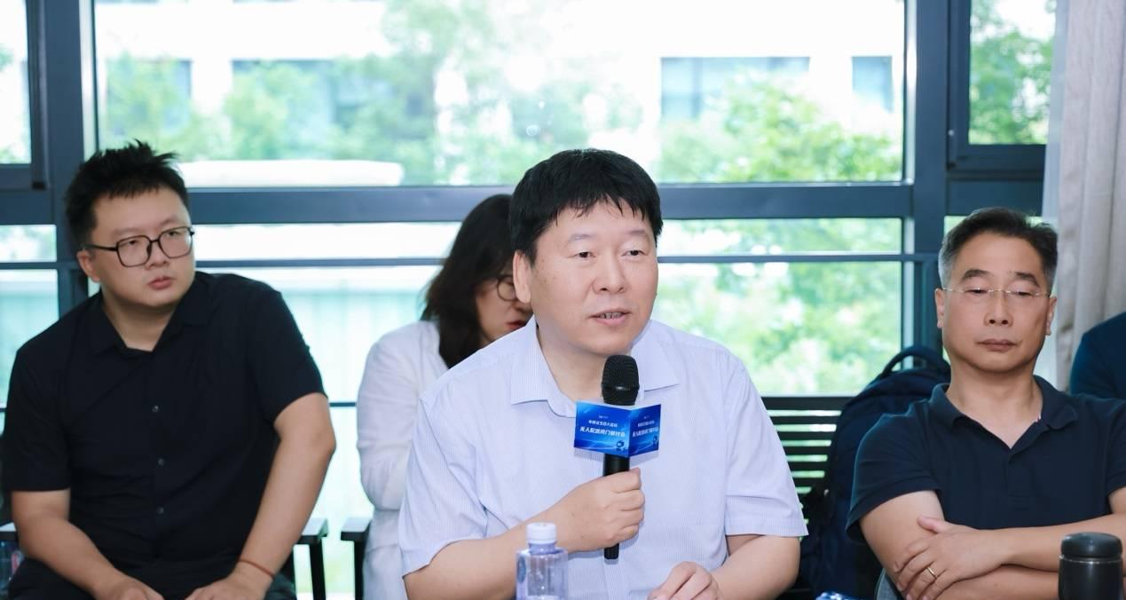 无人配送已至规模化破局临界点，政产学研精英共探发展新路径