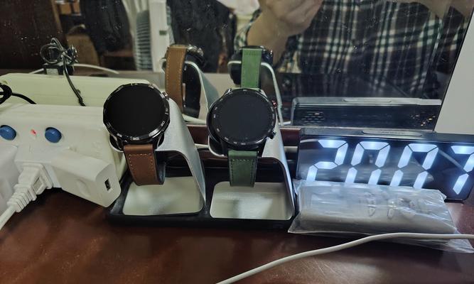 智能手表充电支架使用指南？