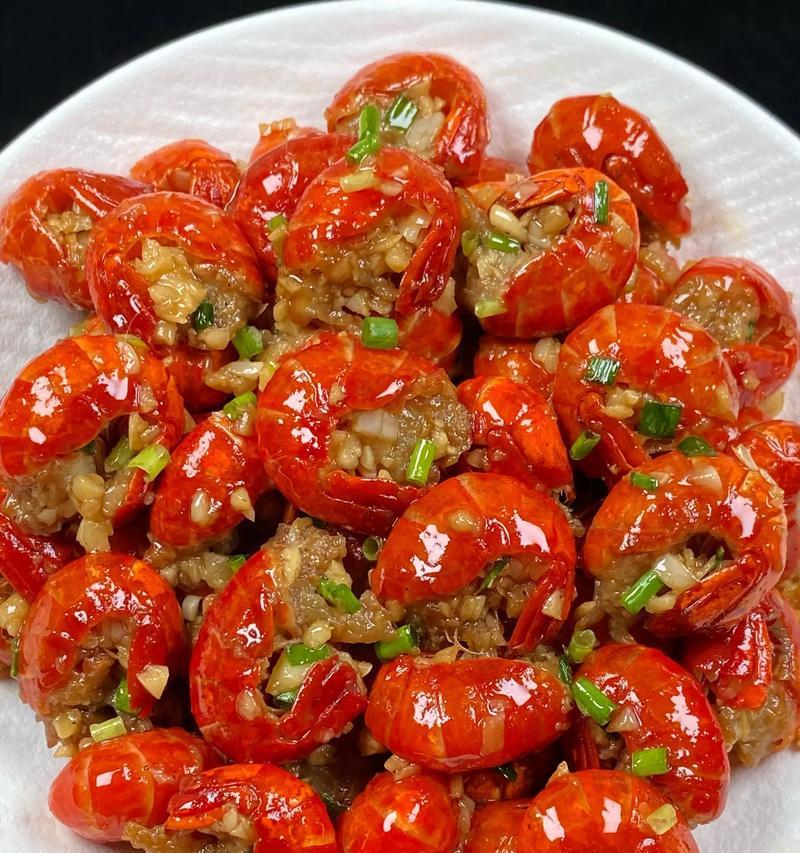 蒜香小龙虾的制作方法（一口咬下去）