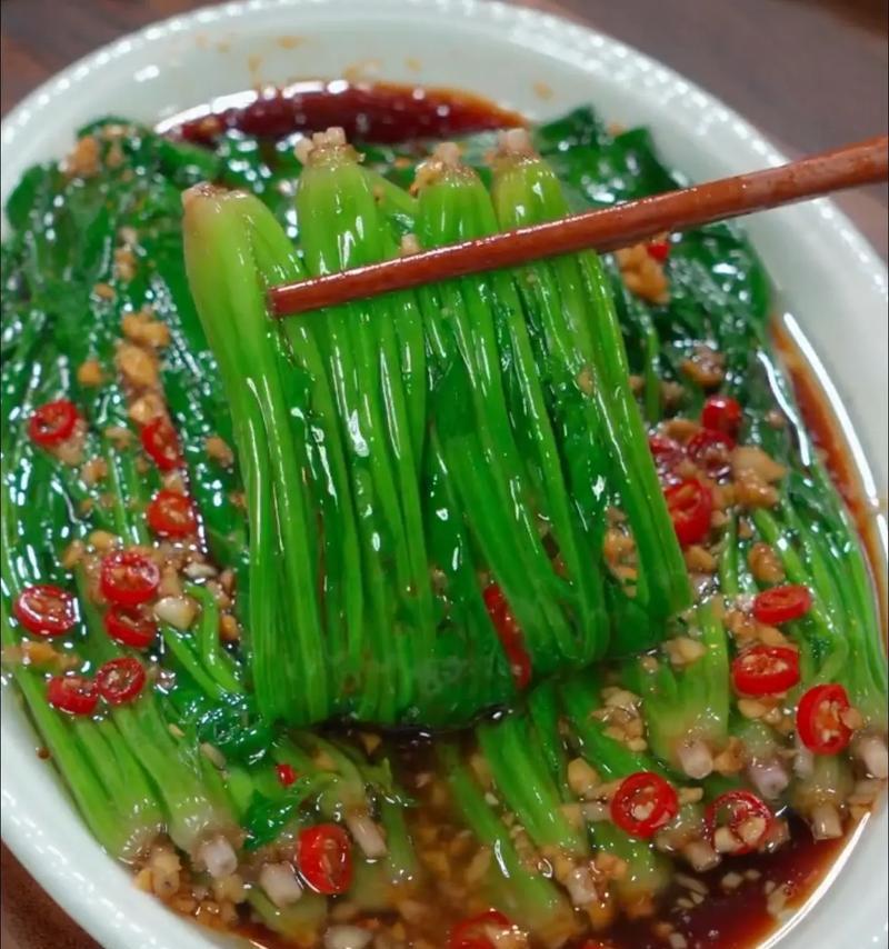 这样做菠菜才最好吃有营养（如何让菠菜不萎黄又有营养）