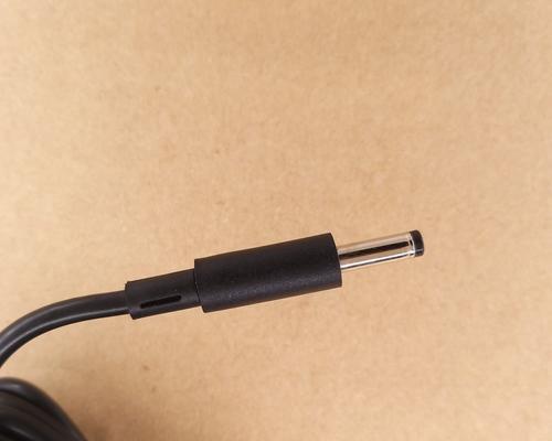 小爱音箱用的什么充电器？充电器的规格和特点是什么？